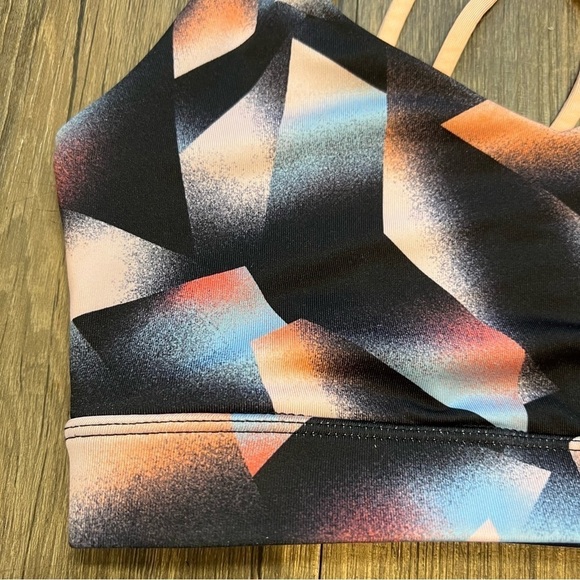 Women’s F21 Color Block Sports Bra Crisscross Back Size S - Picture 4 of 8